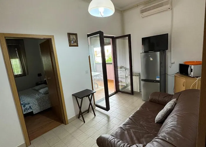 Duda 아파트 풀라